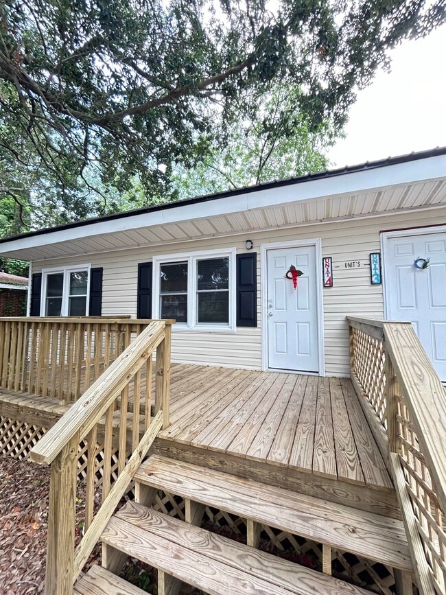 Photo - 405 12th Ave S