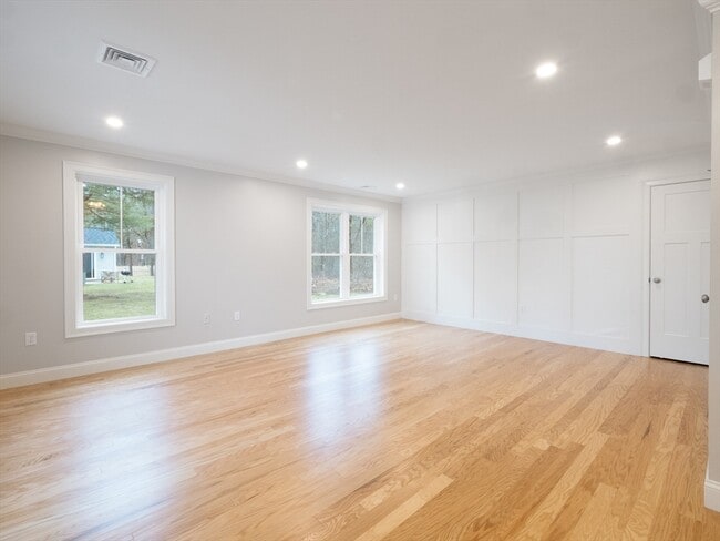 Photo - 5 Barracks Rd