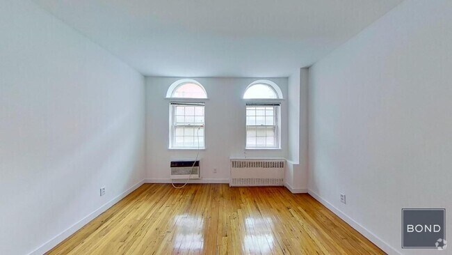 Building Photo - 402 E 83rd St Unit 1A Rental