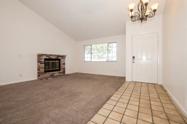 Photo - 7426 Skander Way