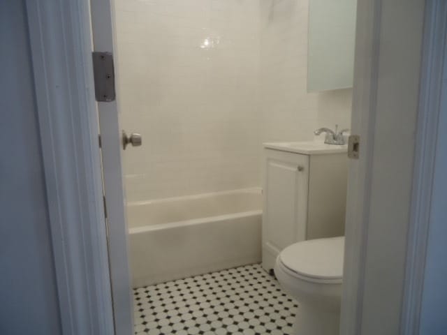 Photo - 99 S Oxford St