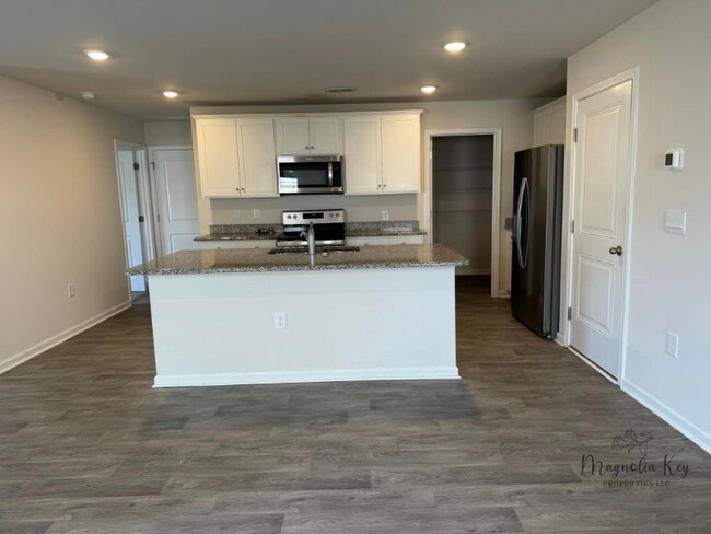 Photo - 872 66th Ave N