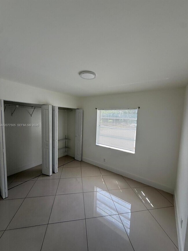 10230 Twin Lakes Dr Unit 16-C
