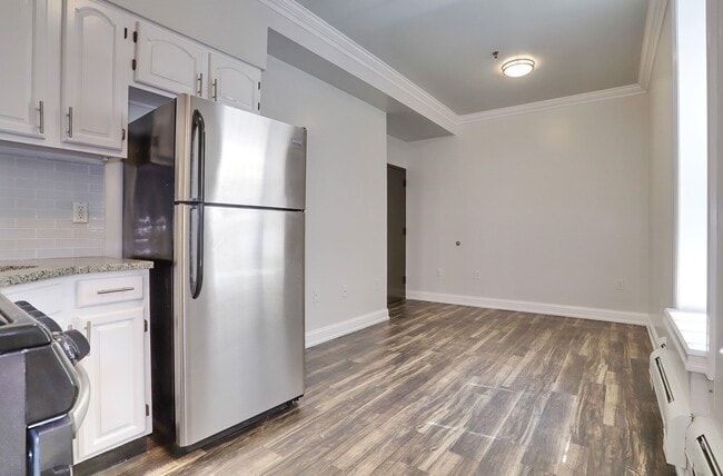Photo - 6311 Dewey Ave Unit 2