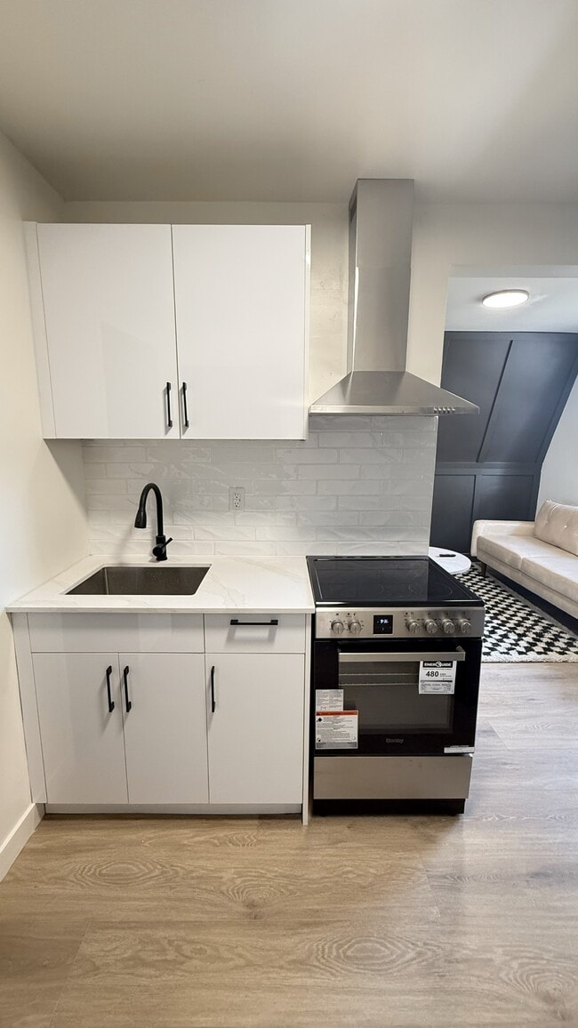 Building Photo - 62 Triller Ave Unit 401