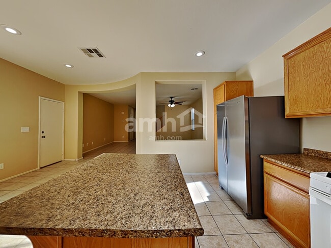 Photo - 29 Belden Ave