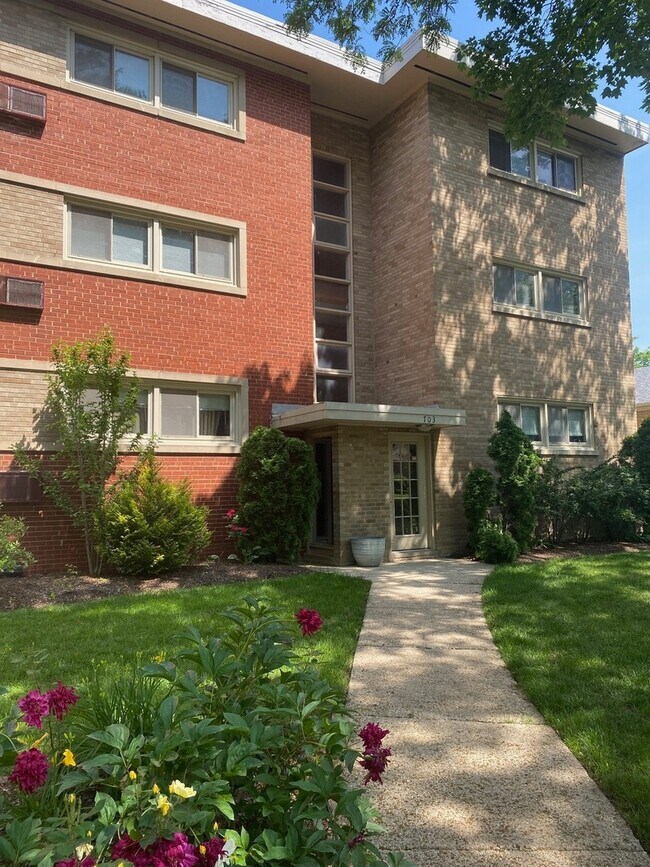 Photo - 703 Dodge Ave Apartment Unit 3N