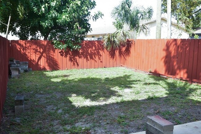 Building Photo - 1039 NW 7th Terrace Rental
