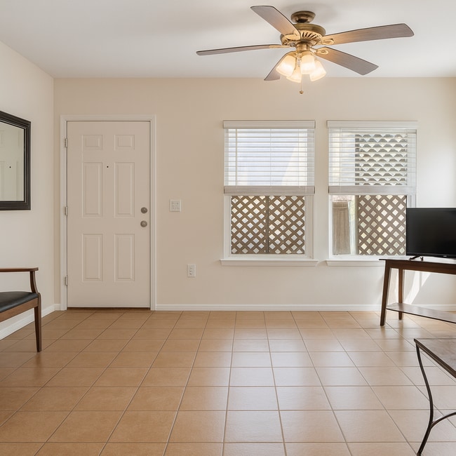 Photo - 1707 Chestnut Ave