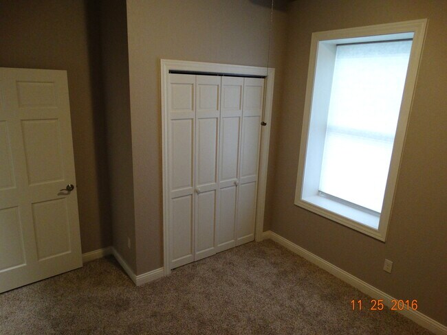 211 E 2nd St Unit 205