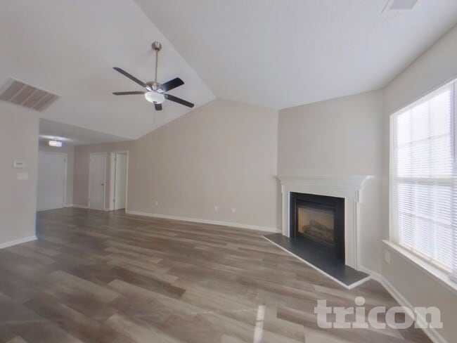 Photo - 1041 Counselors Dr