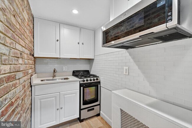 Photo - 1363 28th St NW