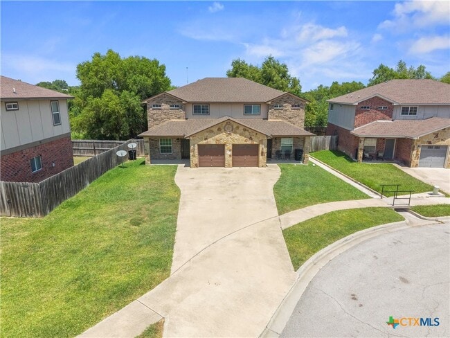 1105 Grace Point Dr