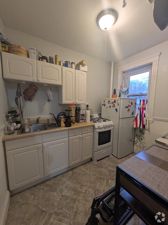 Building Photo - 117 Jersey St Unit 7 Rental