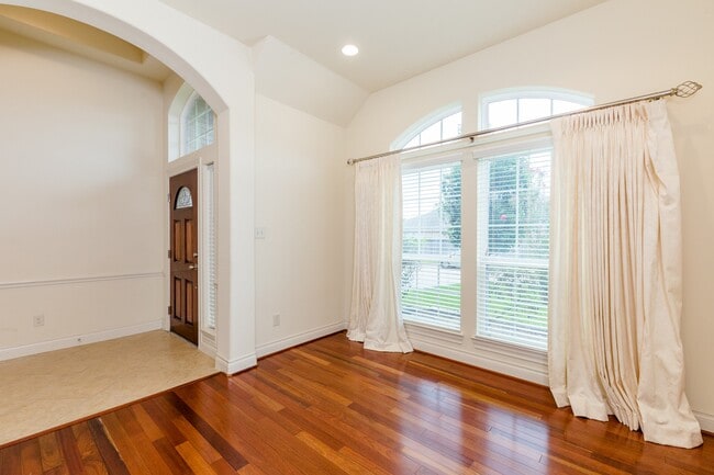 Photo - 2703 Wild Lilac Dr