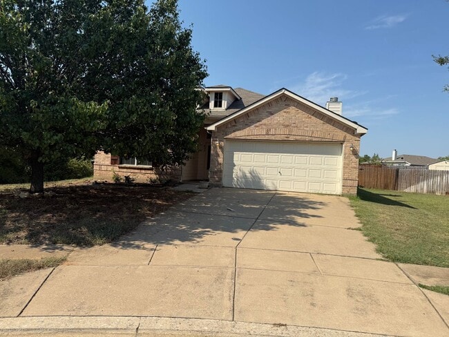 Move-in Ready Open Layout with a Huge Yard! - Move-in Ready Open Layout with a Huge Yard! Casa