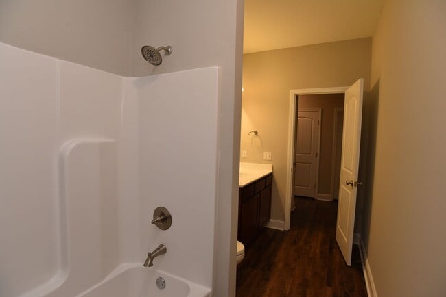 Photo - Remodeled Cute Modern Home In the Heart Of Richmond Hill