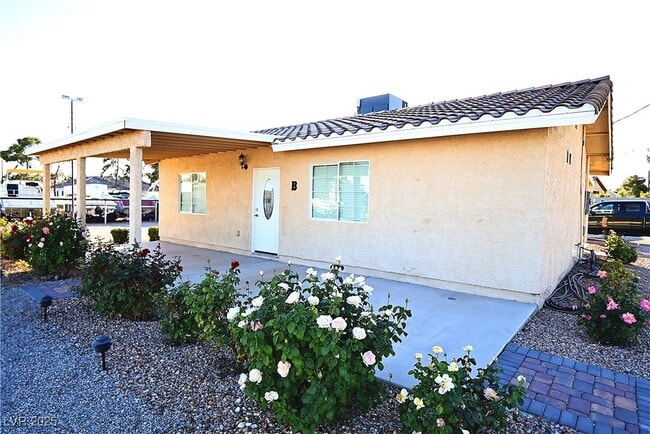 Building Photo - 5081 N Pioneer Way