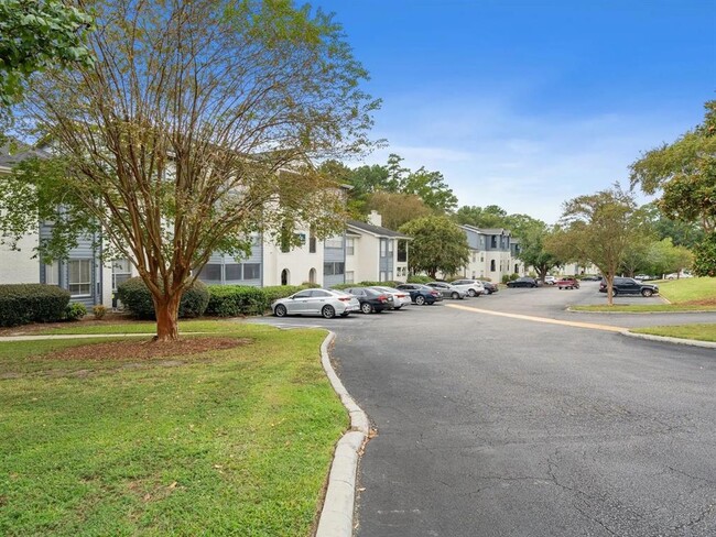 Photo - 501 Pelham Dr Apartment