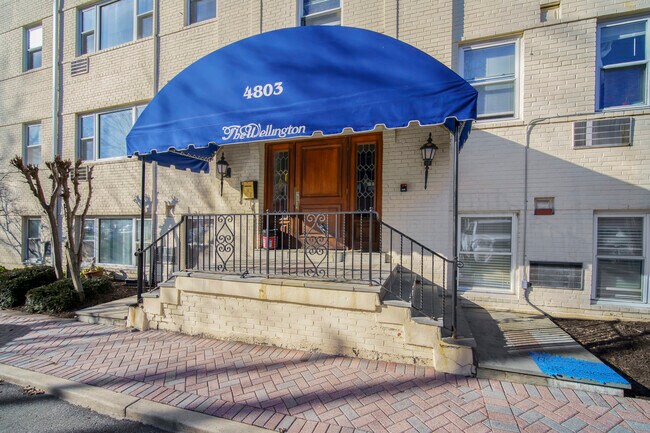 Photo - 4803 Wellington Dr Unit 4