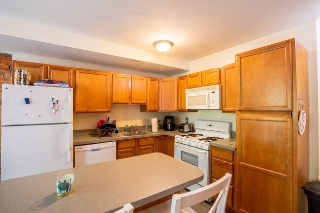 Photo - 1713 Christian St Unit 2