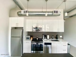 Photo - 939 S Broadway