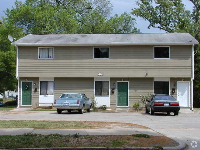 Building Photo - 301 S Guthrie Ave Unit C Rental