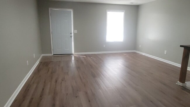 Photo - 1 month free!!! "Cozy 1-Bedroom Retreat  – Your Cozy Haven in Huntsville!" Unit Apt. B