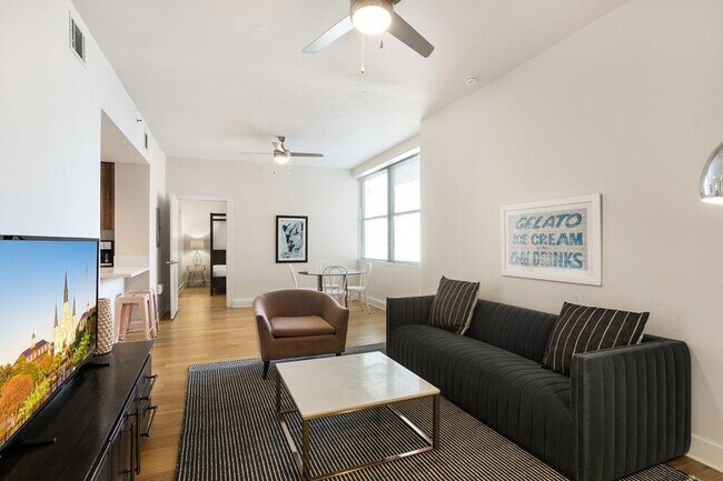 Photo - 925 Common St Unit ID1267811P