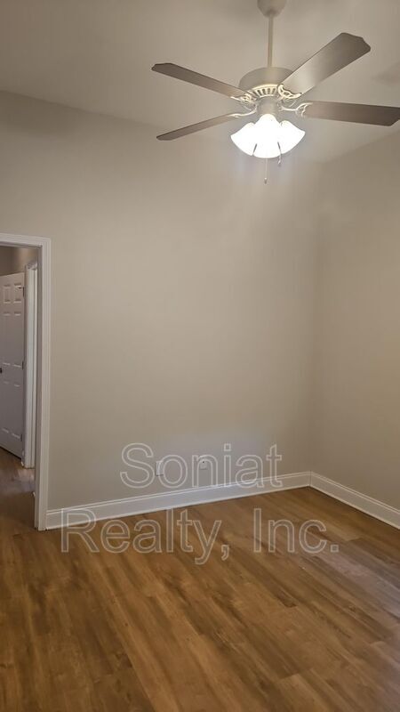 Photo - 4855 N Derbigny St