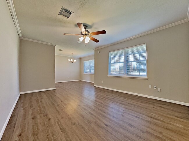 2705 Coy Dr