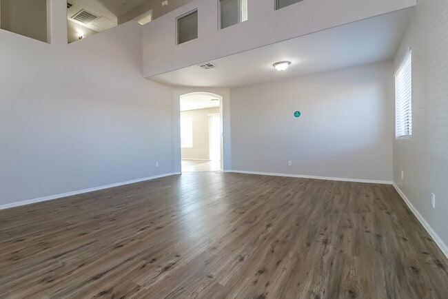 Photo - 17143 W Elizabeth Ave