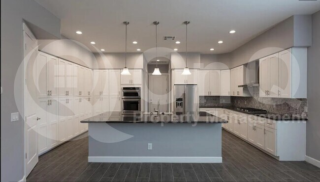 Photo - 1028 E Curry Rd