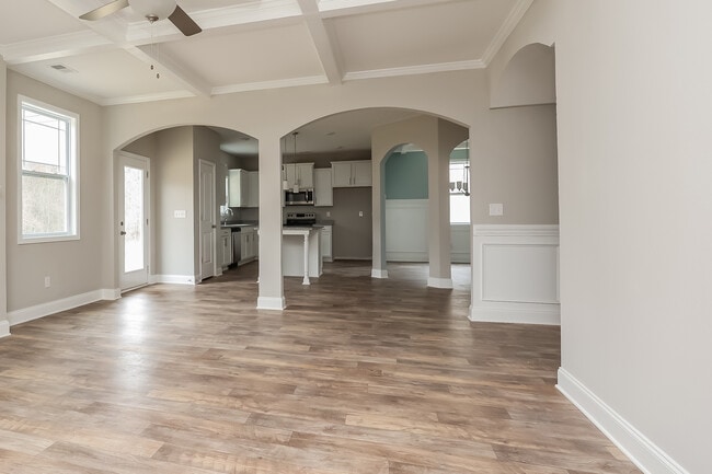 Photo - 1192 Black Oak Cir