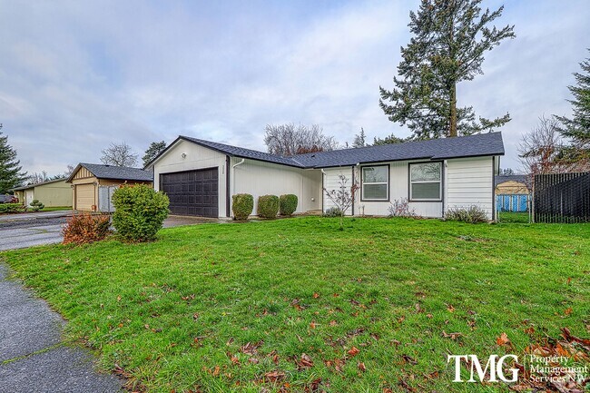 Building Photo - Newly Renovated 3 Bed 2 Bath Home in Gresh...