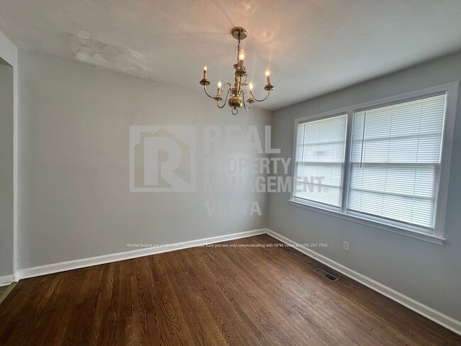 Photo - 3257 Ohara Dr S