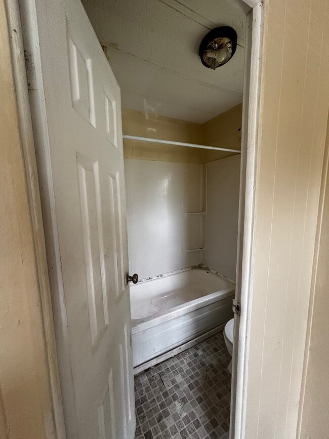 Photo - 1284 Glendale Ave