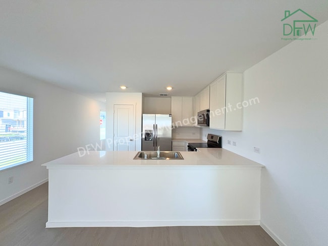 Photo - Brand-New 2026 Corner Home for Lease in Princeton – 4 Bed, 2.5 Bath with Stainless Steel Kitchen ...