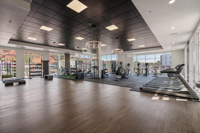 Photo - 605 Place Student Housing & Co-Living