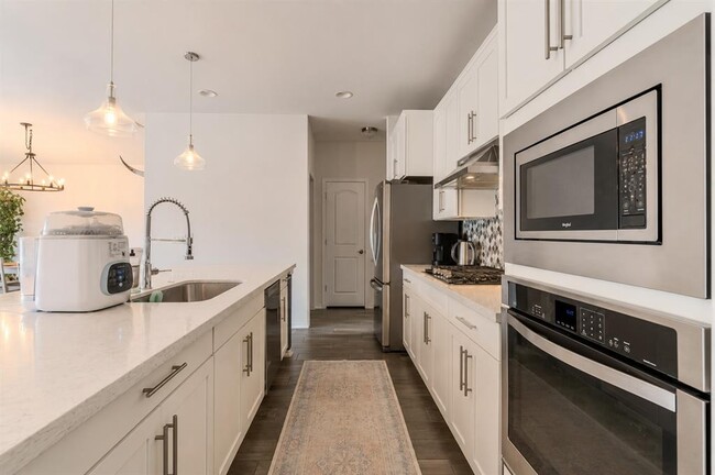 Photo - 11813 Arran St