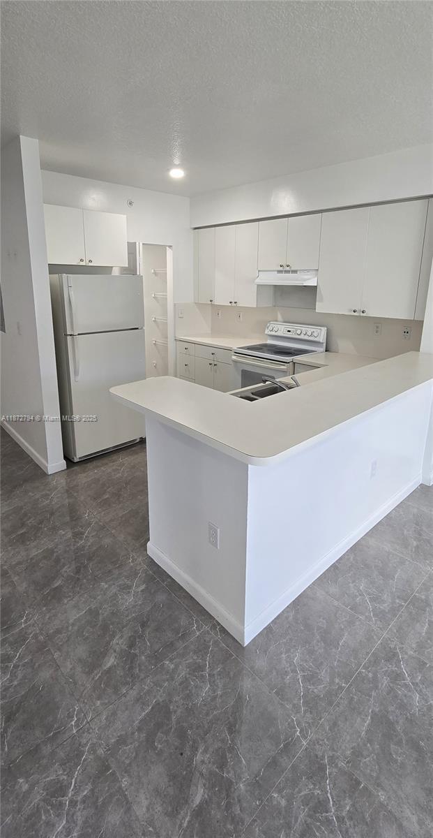 Building Photo - 11040 SW 196th St Unit 401 Rental