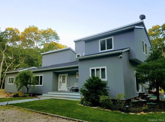 Building Photo - 10 Skyes Neck Ct