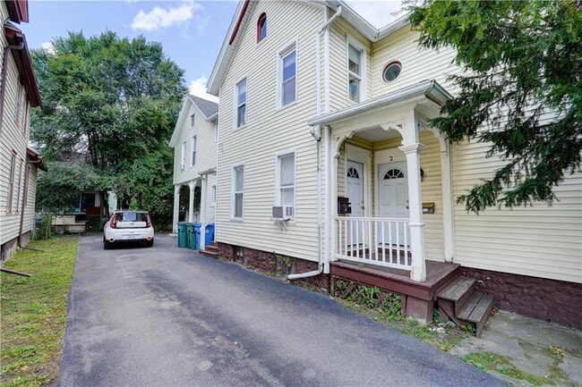 Photo - 416 Gregory St Unit Down