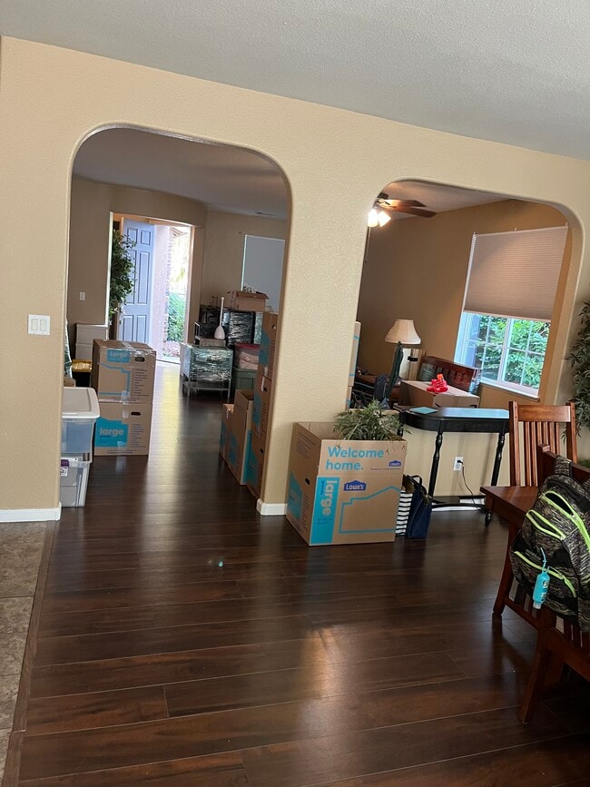 1911 Trail Way