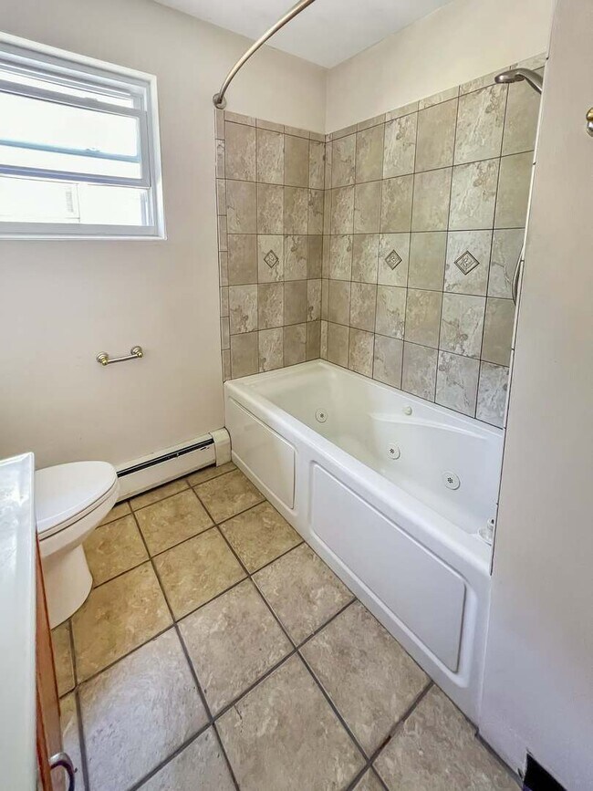 Photo - 5043 W Cornelia Ave Unit 2