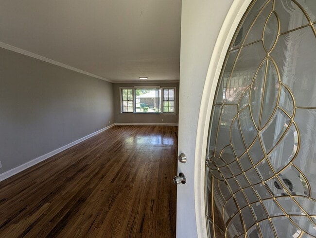 Photo - Updated Open-Concept with Sunroom & Finished Basement Space