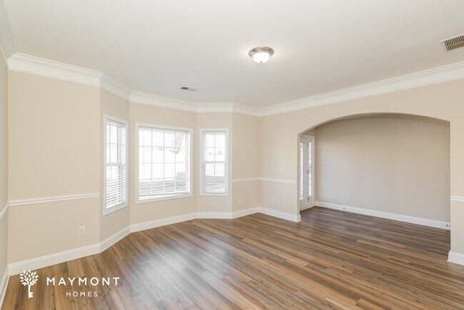 Photo - 6013 Locklear Way