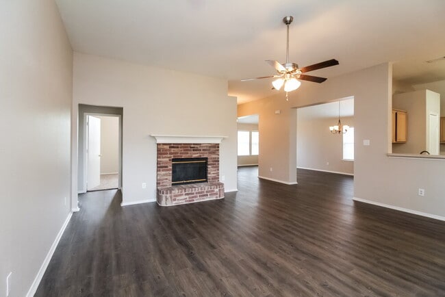 Photo - 1735 Oneal St