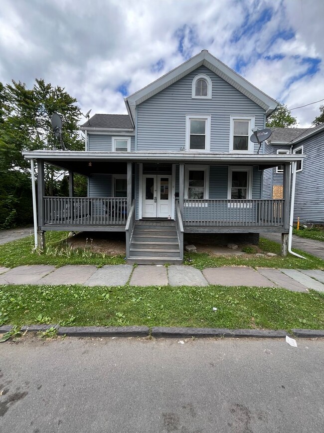 Building Photo - 47 Elmendorf St Unit 2nd Floor