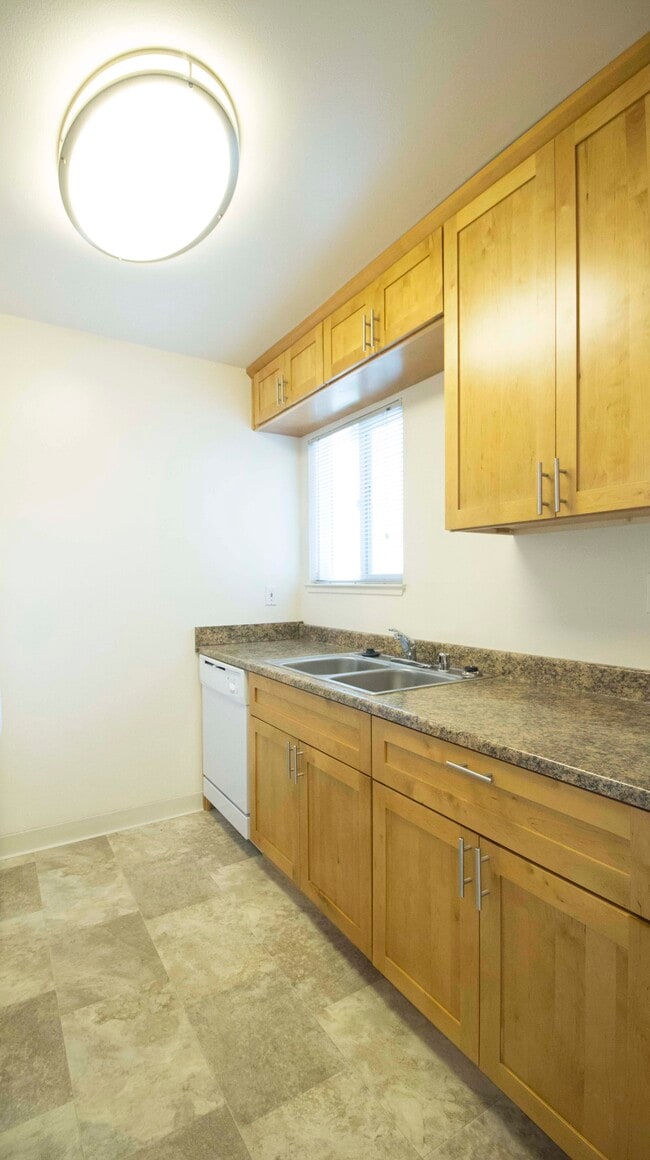 Photo - Kenwal Apartments